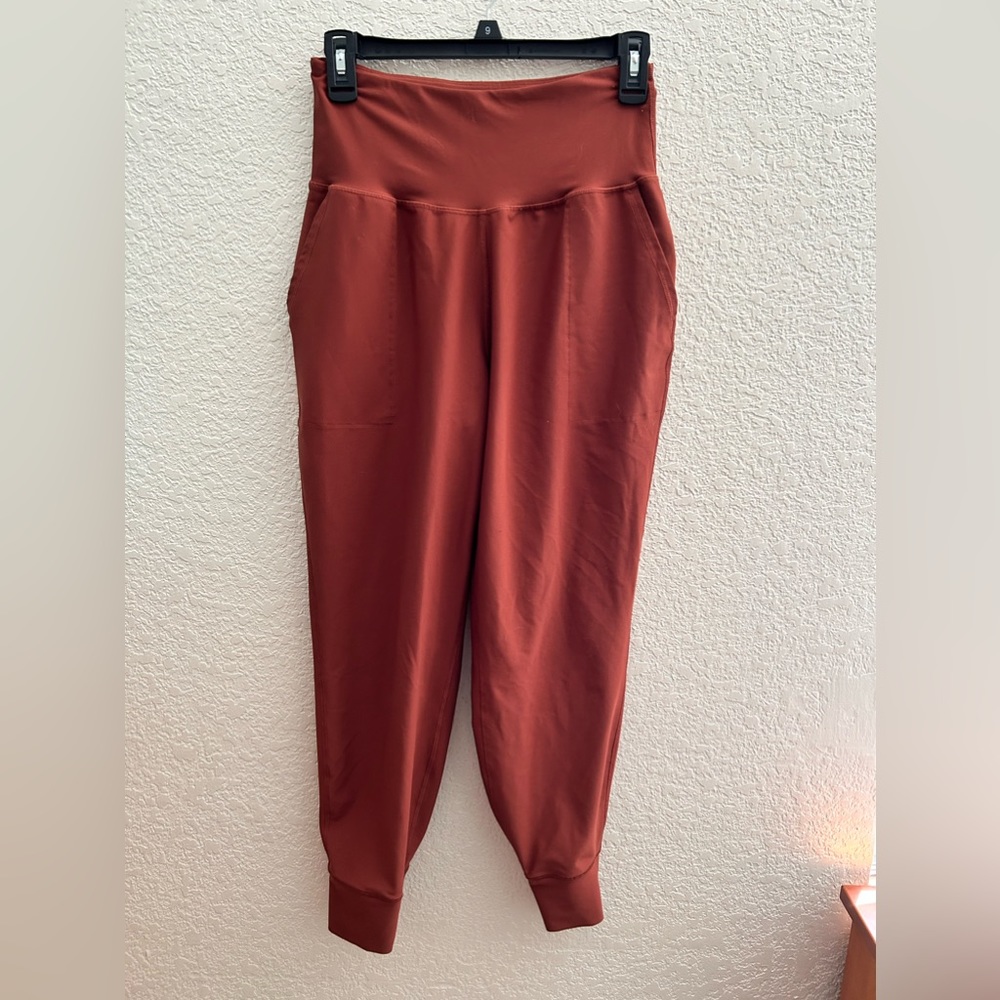 Old navy jogger